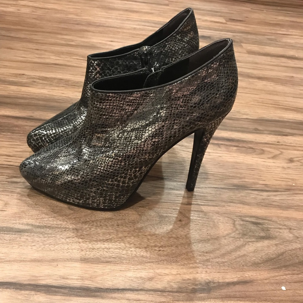 Pour La Victoire Booties